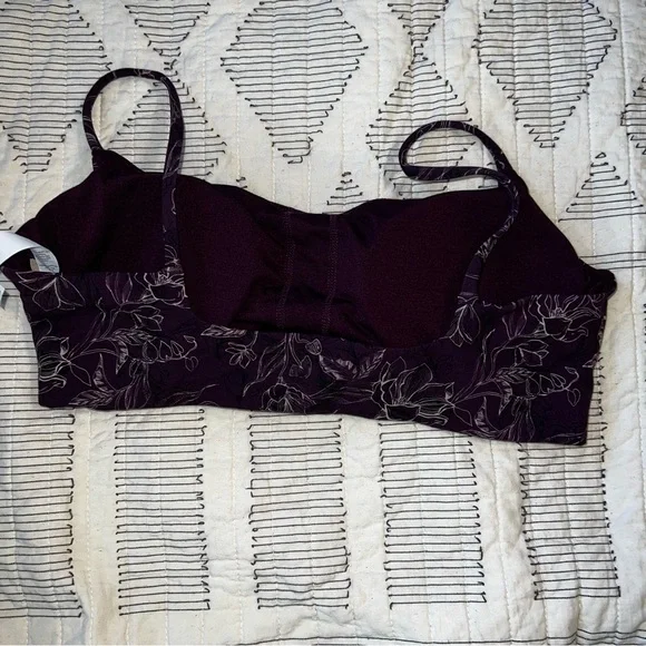 Stori - Floral Sports Bra and Leggings Set in Purple and White Size 12 - Picture 7 of 8